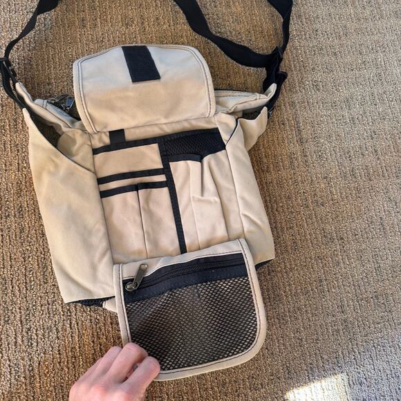 Overland Equipment canvas travel bag crossbody purse lots of pockets khaki - Picture 2 of 7